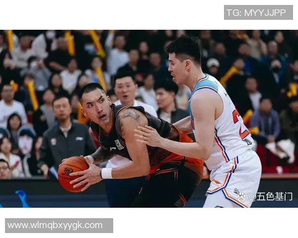 杭州篮球队个人能力引发热议球迷对球员表现的看法与争议分析